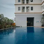 Tmansari Mahogany Apartement By Luxury